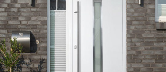 Porte d'entrée en PVC